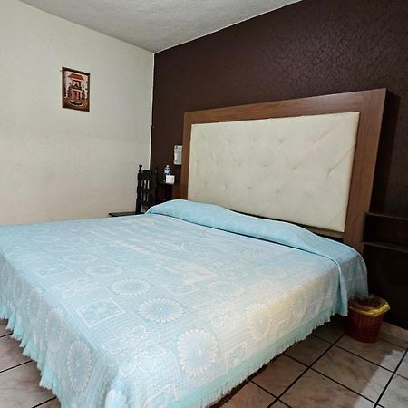 Hotel 2000 Morelia Exterior foto